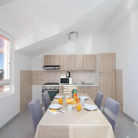 아파트 Kristina Tribalj